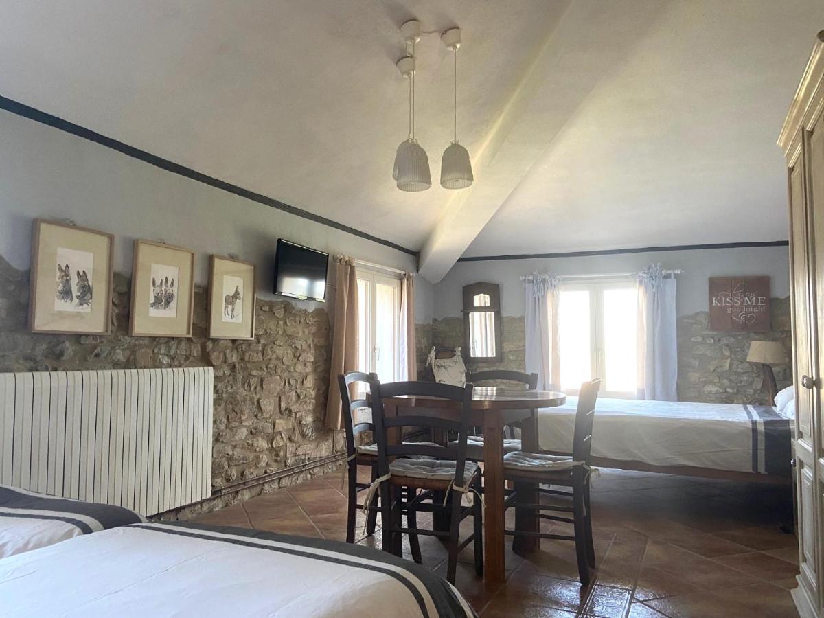 Maspitra B&B Бесалу Экстерьер фото