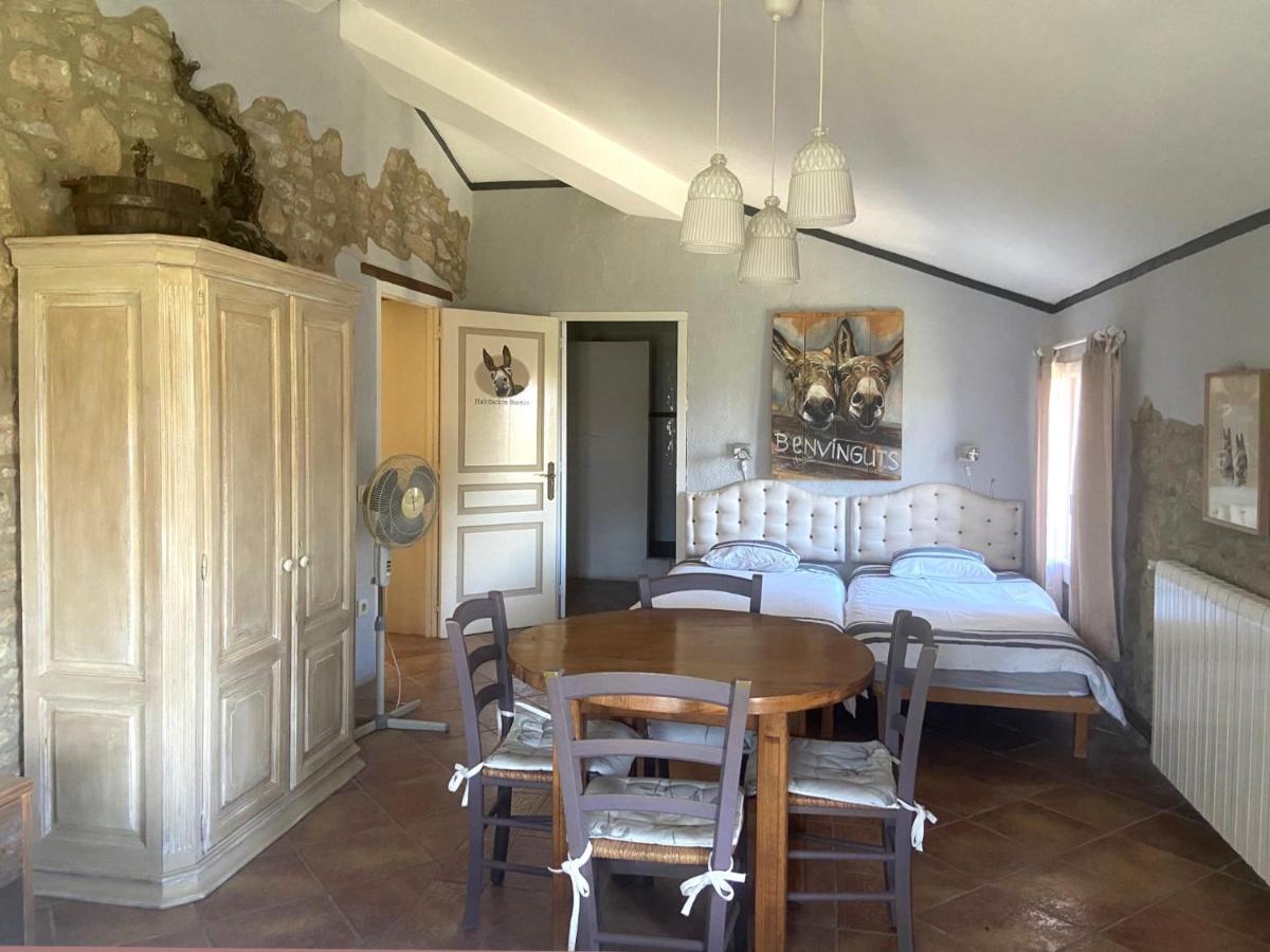 Maspitra B&B Бесалу Экстерьер фото