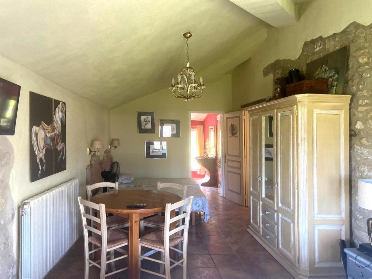 Maspitra B&B Бесалу Экстерьер фото